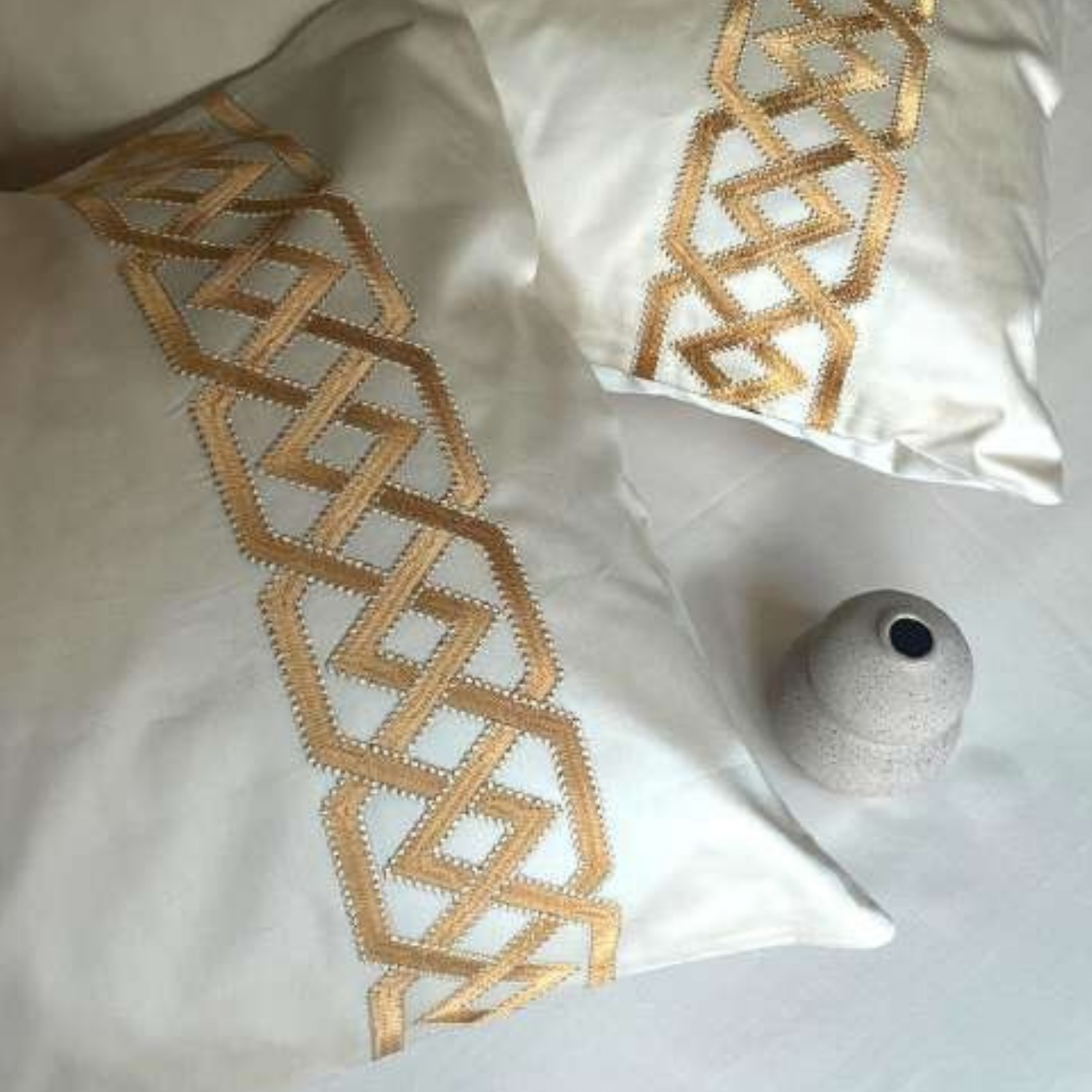 Sadyaska Austin Oats Beige 3 Pcs Bedsheet Set