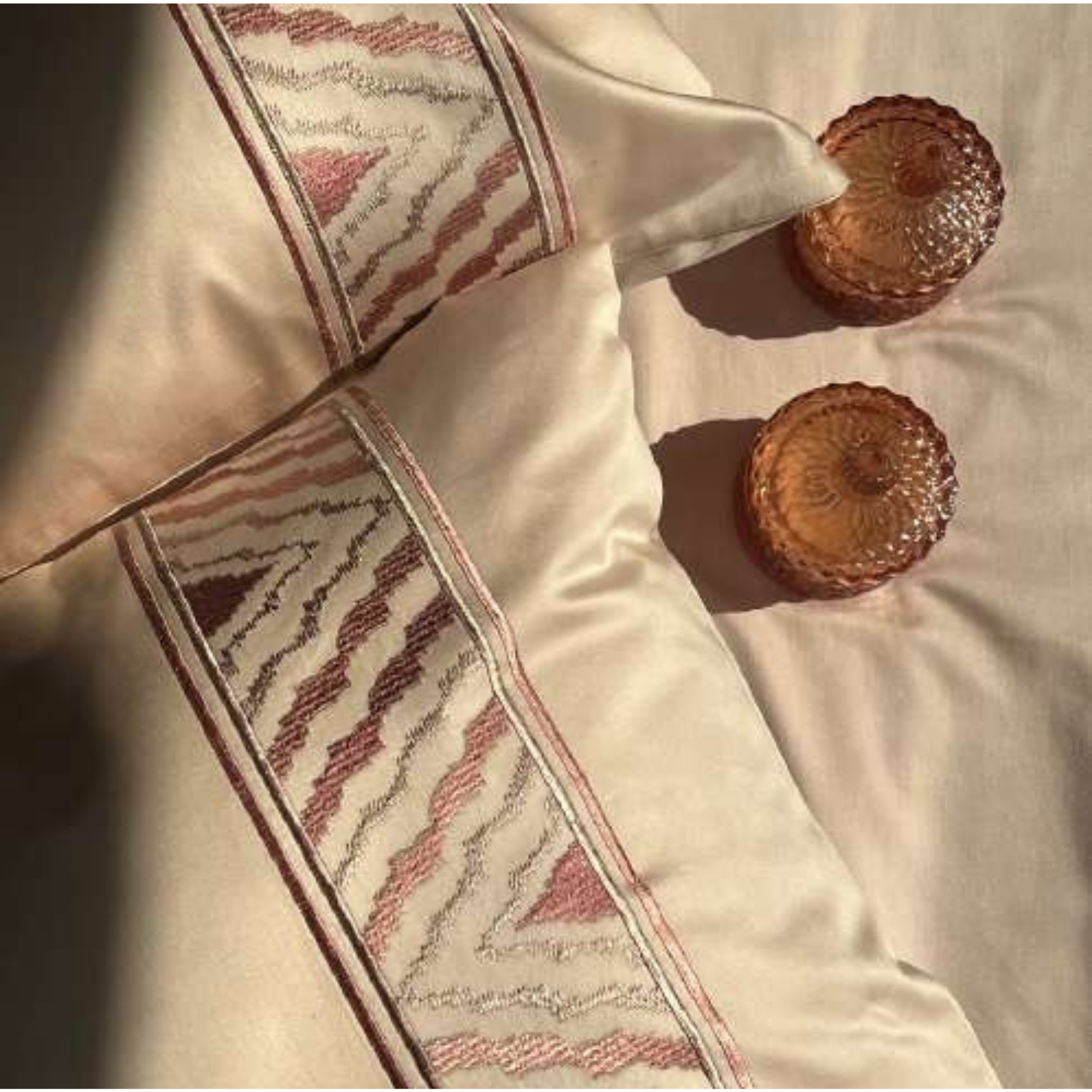 Sadyaska Zurich Buff 3 Pcs Bedsheet Set